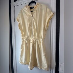 Cider Cream Yellow Zip-Front Hooded Romper – XL